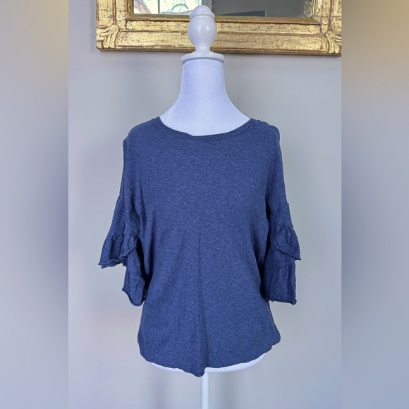 Short sleeve top - Picture 1 of 5